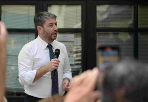 Ανδρουλάκης: «Να στείλετε σπίτι του τον κ. Μητσοτάκη για το καταστροφικό έργο της διακυβέρνησής του»