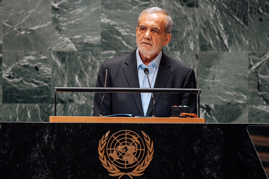 Ιράν: Ο Πεζεσκιάν καλεί τις μουσουλμανικές χώρες να διαρρήξουν τις σχέσεις τους με το Ισραήλ