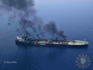Επιχείρηση «Ασπίδες»: Ρυμουλκήθηκε σε ασφαλή περιοχή το δεξαμενόπλοιο Sounion