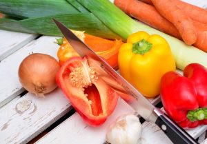 Απίστευτο! Άνδρας μαχαιρώθηκε και πέθανε …προσπαθώντας να χωρίσει δύο παγωμένα μπιφτέκια