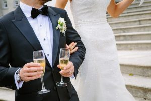 Η νύφη πήγε στην εκκλησία πάνω σε τρακτέρ! Απίστευτο στιγμιότυπο από κοζανίτικο γάμο