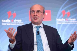 Χατζηδάκης: Νέες μειώσεις φόρων και εισφορών θα ανακοινώσει αύριο ο πρωθυπουργός