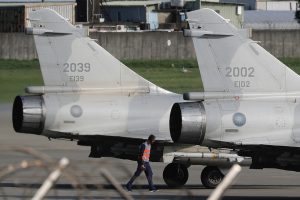 Εθεάθησαν τα πρώτα μαχητικά Mirage πάνω από την Ουκρανία; ΒΙΝΤΕΟ