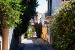 Πλάκα: Η ιστορία της “Συνοικίας των θεών”- Η “μάχη” του 1966 για το μέλλον της ιστορικής περιοχής