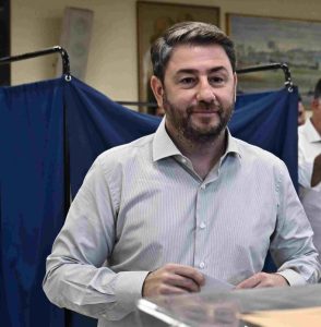 Ανδρουλάκης: Δεν χωρίζω τον κόσμο του ΠΑΣΟΚ σε 70% -30% – Μιλώ για 100% ενότητα