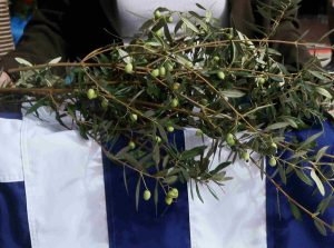 Αγγελούδης: Βράβευσε τους Παραολυπιονίκες από τη Θεσσαλονίκη που διακρίθηκαν στο Παρίσι