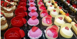 Ποιοι γιορτάζουν σήμερα 8 Μαρτίου