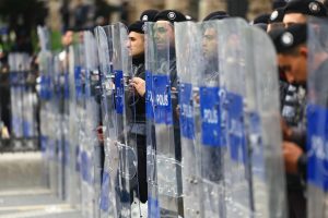 Τουρκία: Ταυτοποιήθηκε ο ένας από τους δράστες της αιματηρής επίθεσης – Επιστρέφουν στην Αγκυρα Ερντογάν και Οζέλ