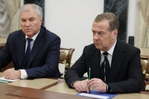 Μεντβέντεφ σε ΝΑΤΟ: «Πάρτε το χαμπάρι, είστε σε πόλεμο με τη Ρωσία», vid