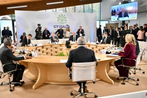 Ιταλία: Η G7 στηρίζει την Ουκρανία και καταδικάζει τη ρωσική «πυρηνική ρητορική»
