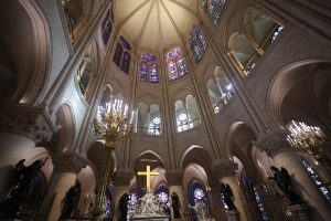 Ο Τραμπ θα πάει το Σάββατο στην Notre Dame στο Παρίσι