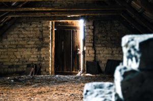 Το απίστευτο μυστικό σπίτι που είναι «κρυμμένο σε κοινή θέα»! Περνούν δίπλα του αλλά δεν το προσέχουν