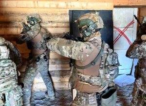 Εντυπωσιακές εικόνες από τη συμμετοχή των Ενόπλων Δυνάμεων  στην πολυεθνική άσκηση “Wise Wolf -24”