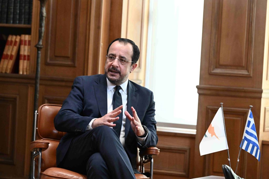 Συνάντηση του προέδρου της Κύπρου με τον επικεφαλής του ψευδοκράτους