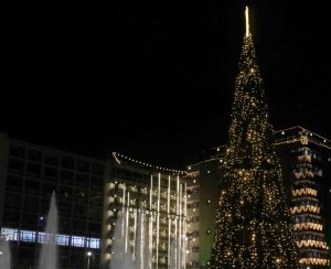 Πρεμιέρα για το εορταστικό ωράριο στις 12 Δεκέμβριου – Ποιες Κυριακές θα ανοίξουν τα καταστήματα