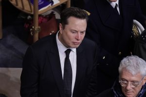 «Θέλουν να με σκοτώσουν», λέει ο Έλον Μασκ – Χαμός στις ΗΠΑ, vid