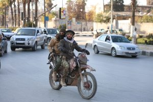 Βρετανία: Στην πλατεία Τραφάλγκαρ Σύροι εξόριστοι γιορτάζουν την πτώση του Άσαντ – Βίντεο