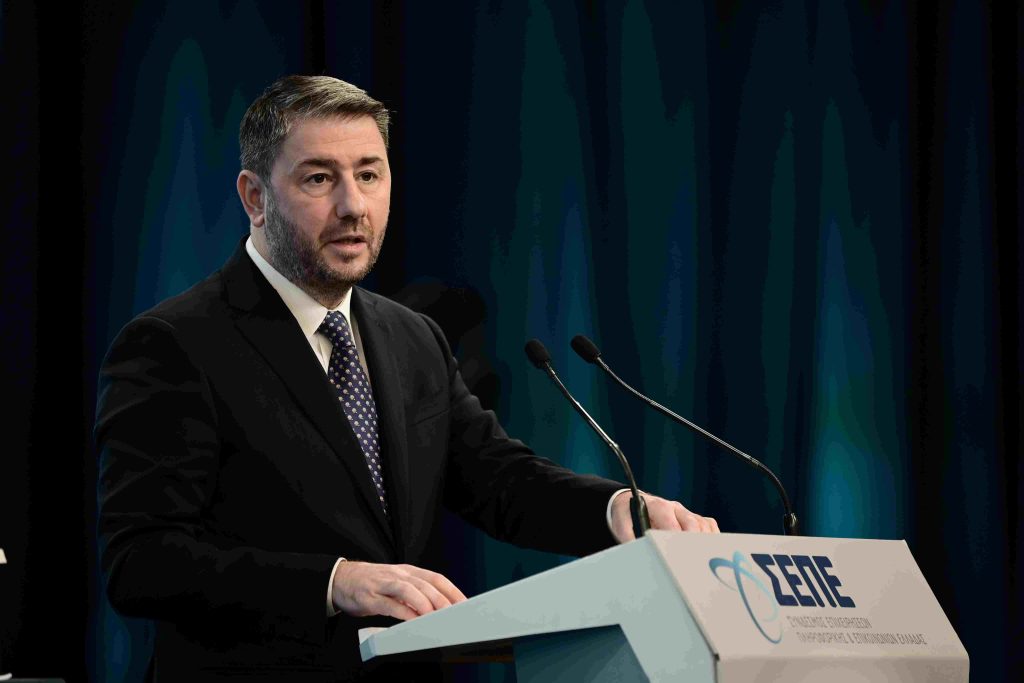 Ο Ν. Ανδρουλάκης συνεχάρη τηλεφωνικά τον νέο Αρχιεπίσκοπο Σινά, Φαράν και Ραϊθώ