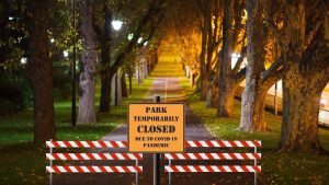 Τουρίστρια βρίσκει ένα…περίεργο θεματικό πάρκο COVID-19! «Όλα φαίνονται πολύ δυστοπικά»(vid)