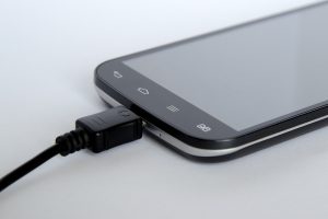 Από σήμερα ένας τύπος φορτιστή για όλες τις ηλεκτρονικές συσκευές – Νέα εποχή με τον USB-C