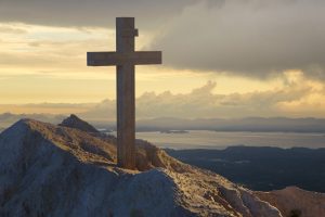 Συρία: Στους δρόμους χριστιανοί μετά την φωτιά που μπήκε σε χριστουγεννιάτικο δέντρο, vid