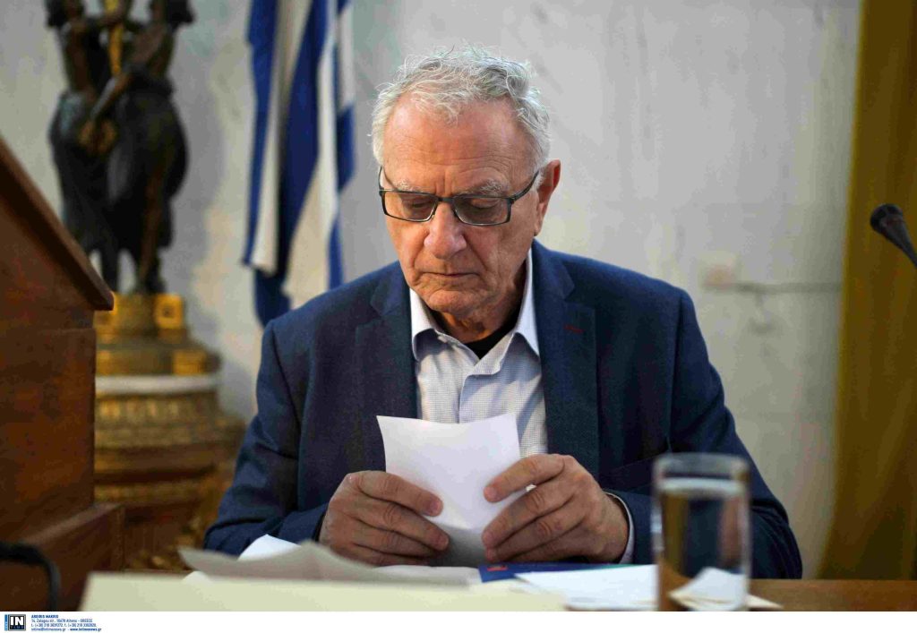 Πέθανε ο Κώστας Χαρδαβέλλας σε ηλικία 79 ετών