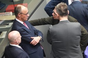 Γερμανία: Επιστολή «φωτιά» κατά του Μερτς μέσα από το ίδιο του το κόμμα! Οι δεξιοί ξεσηκώνονται