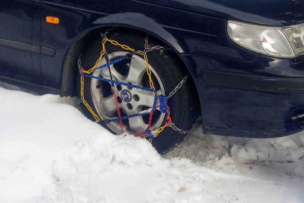 Κ.Μακεδονία: Πού χρειάζονται αλυσίδες και πού διακόπηκε η κυκλοφορία λόγω συγκέντρωσης υδάτων