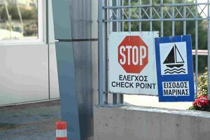 Τραγωδία στη Μαρίνα Αθηνών: Νεκρός 38χρονος οδηγός μηχανής – Τραυματίστηκε θανάσιμα από γερανοφόρο