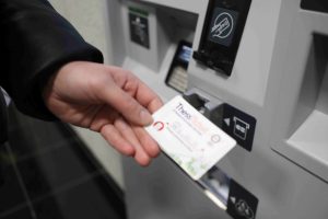Θεσσαλονίκη: Με κάρτα POS η λήψη εισιτηρίου στο μετρό της πόλης