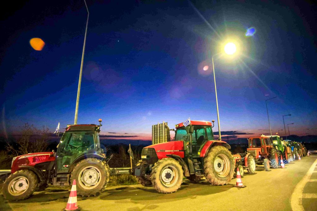 Κινητοποιήσεις αγροτών: Έληξε ο αποκλεισμός του τελωνείου των Ευζώνων και της παλαιάς Εθνικής Θεσσαλονίκης–Έδεσσας