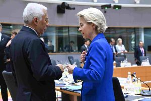 Κόστα και Φον ντερ Λάιεν: “Η ΕΕ παραμένει σταθερά δεσμευμένη στην επανένωση της Κύπρου”