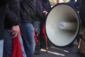 Ελεύθεροι Επαγγελματίες: Νέα κινητοποίηση έξω από το ΣτΕ στις 9 το πρωί για το τεκμαρτό εισόδημα