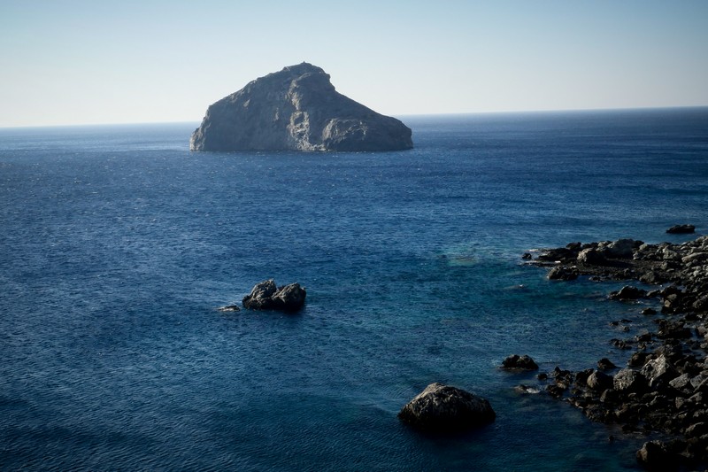 «Καλωδιώνονται» Σαντορίνη, Θηρασιά και τα νησάκια των Καμμένων για την έγκαιρη ανίχνευση σεισμικής δραστηριότητας