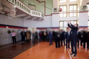 Θεσσαλονίκη-ΧΑΝΘ: Έριξε… βολές με μπάλα του μπάσκετ ο Μητσοτάκης , vid