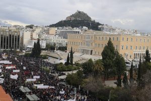 Αυτό θα μας σώσει; Τι ακούγεται όλο και περισσότερο εντός Ελλάδας!