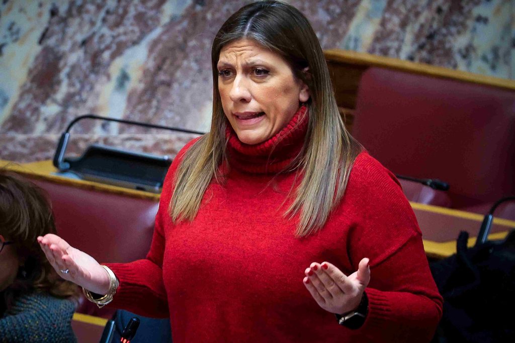 Ζ. Κωνσταντοπούλου: «Κάτω τα χέρια» από τους αγρότες