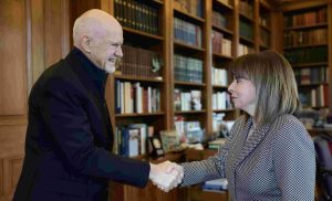 Συγχαρητήρια Σακελλαροπούλου σε Γιώργο Παπανδρέου για την επανεκλογή του στο Συμβούλιο της Ευρώπης