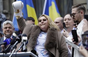 Ρουμανία: Εκτός εκλογών πολιτικός που είχε πει πως «στην Ευρωβουλή συναντιούνται οι διάβολοι», vid