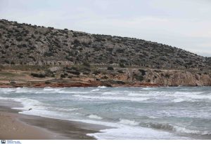 Καιρός σήμερα: Συννεφιά, τοπικές βροχές και 8 μποφόρ στο Αιγαίο – Αλλαγή του σκηνικού από αύριο