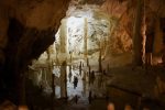 cave-2703778_1280