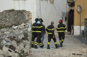 Ισχυρός σεισμός στον Ισημερινό: Πάνω από 30 τραυματίες – Καταστράφηκαν 179 σπίτια