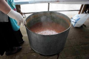 Καλαμπάκα: Με τρουφομανιταροφασολάδα γιορτάζουν την Καθαρά Δευτέρα