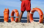 lifeguard-on-duty-3590445_1280