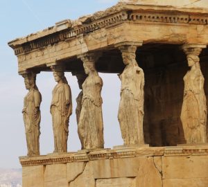 Απίστευτη αποκάλυψη: Τα ελληνικά και ρωμαϊκά αγάλματα δεν ήταν μόνο ζωγραφισμένα αλλά και αρωματισμένα