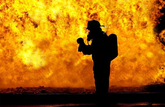 Τραγωδία με 5 νεκρούς στην Κόστα Ρίκα μετά από πυρκαγιά σε ξενοδοχείο, vid