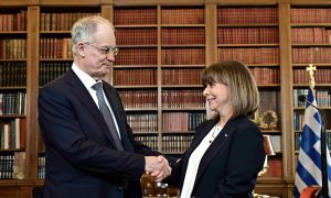 Μήνυμα ενότητας και ομοψυχίας απηύθυνε ο νέος ΠτΔ: “Θα είμαι Πρόεδρος όλων των Ελλήνων”