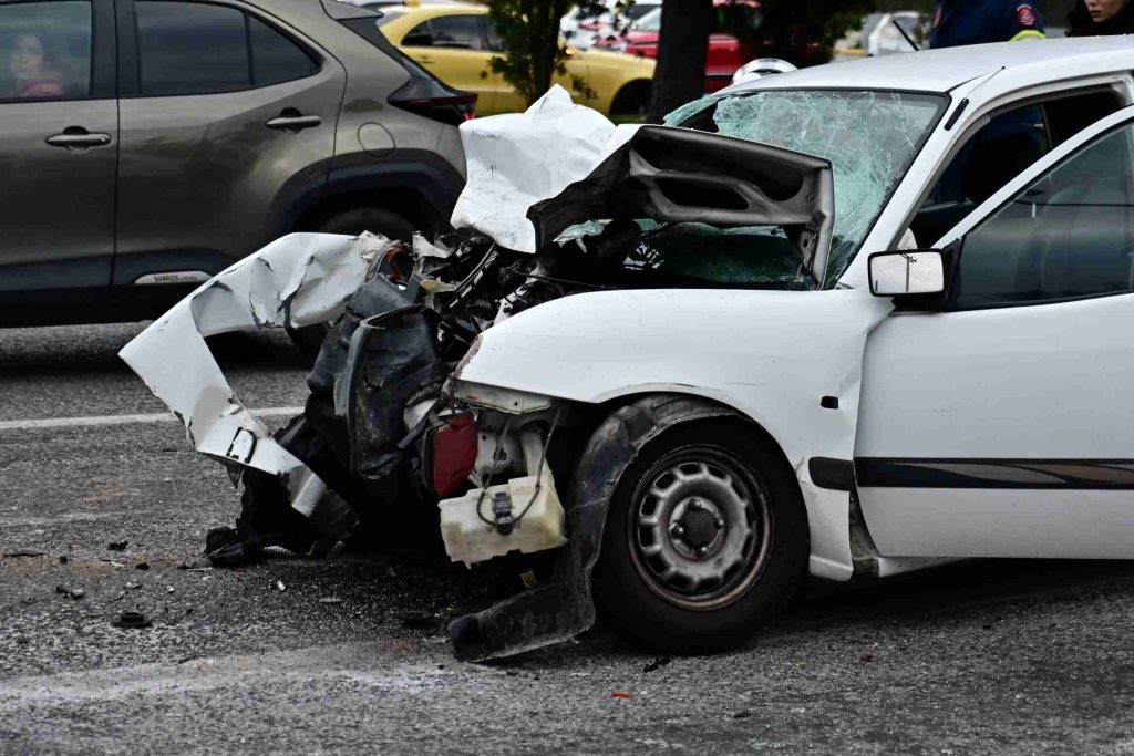 Έκθεση Κομισιόν: Η Ελλάδα πέτυχε τη 2η μεγαλύτερη μείωση θανατηφόρων τροχαίων σε όλη την ΕΕ