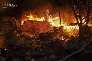 Chasiv Yar: Μόνο τα κουφάρια των κτιρίων έμειναν μετά τις συνεχείς μάχες 3μιση ετών, video