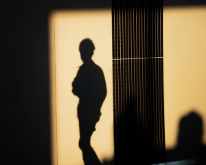 Η τρομακτική παρατήρηση για την σκιά και το φως, vid